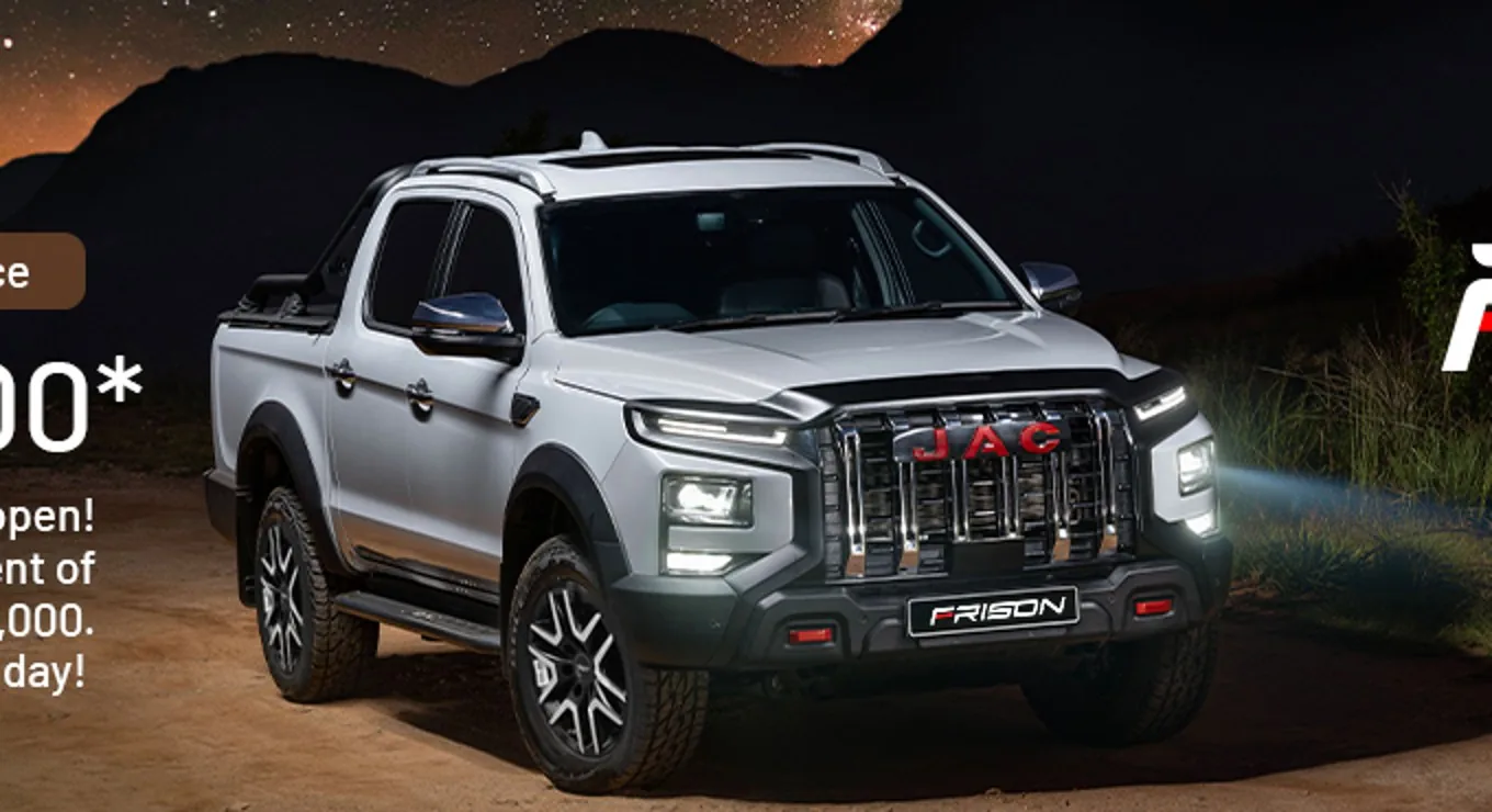 JAC T9 Hunter Frison variant at night